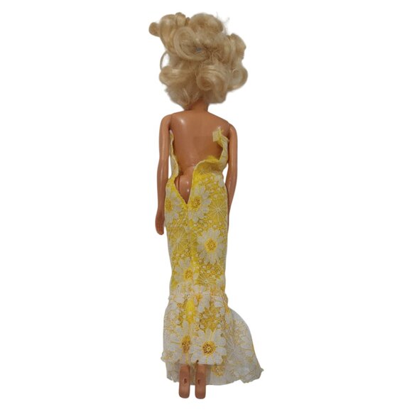 Vintage Barbie Dolls Lot of 3, China 1966, Blonde Hair Blue Eyes - Picture 6 of 10